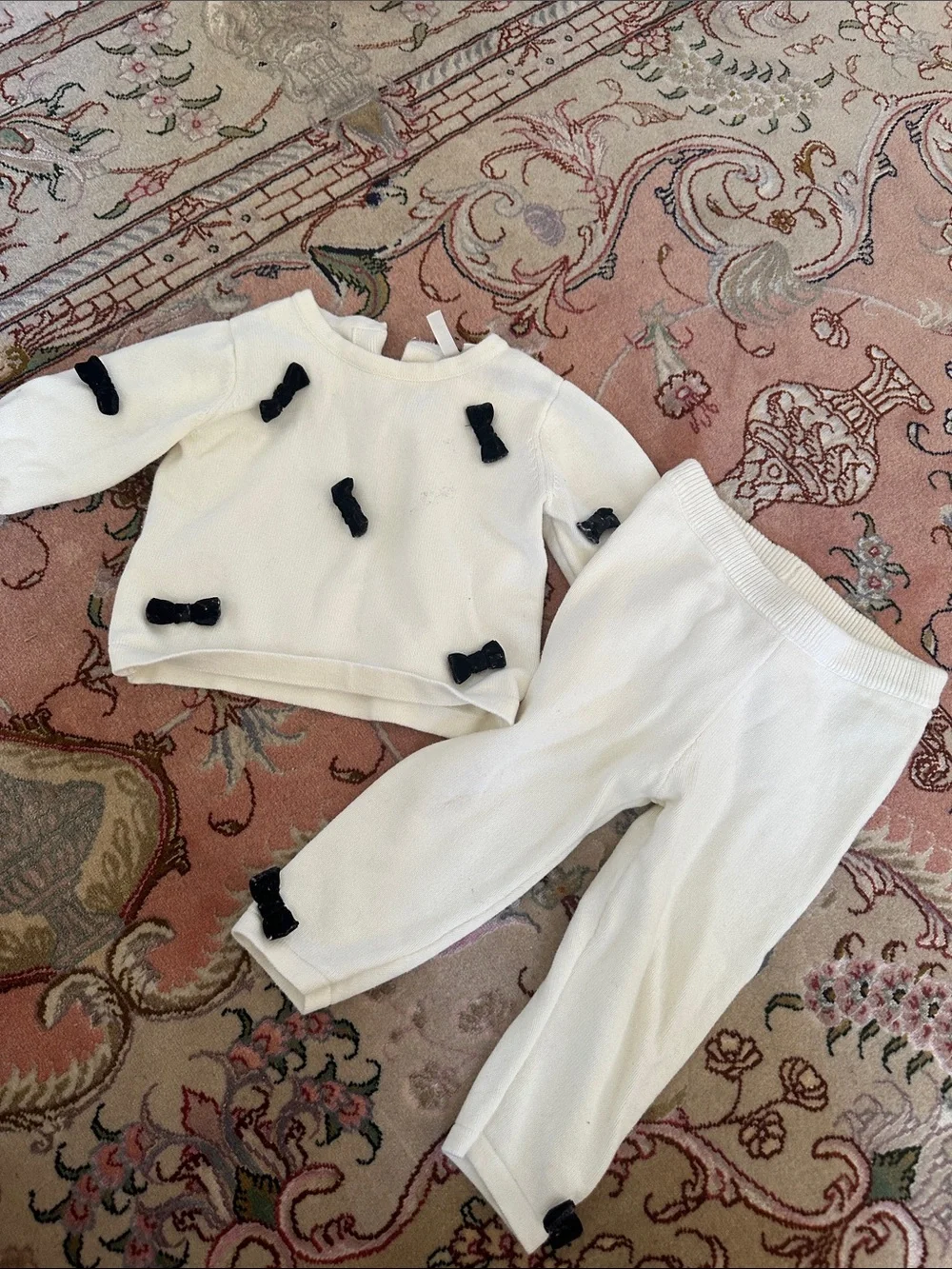 Janie and Jack Cream Sweater and Legging Set with Black Bows